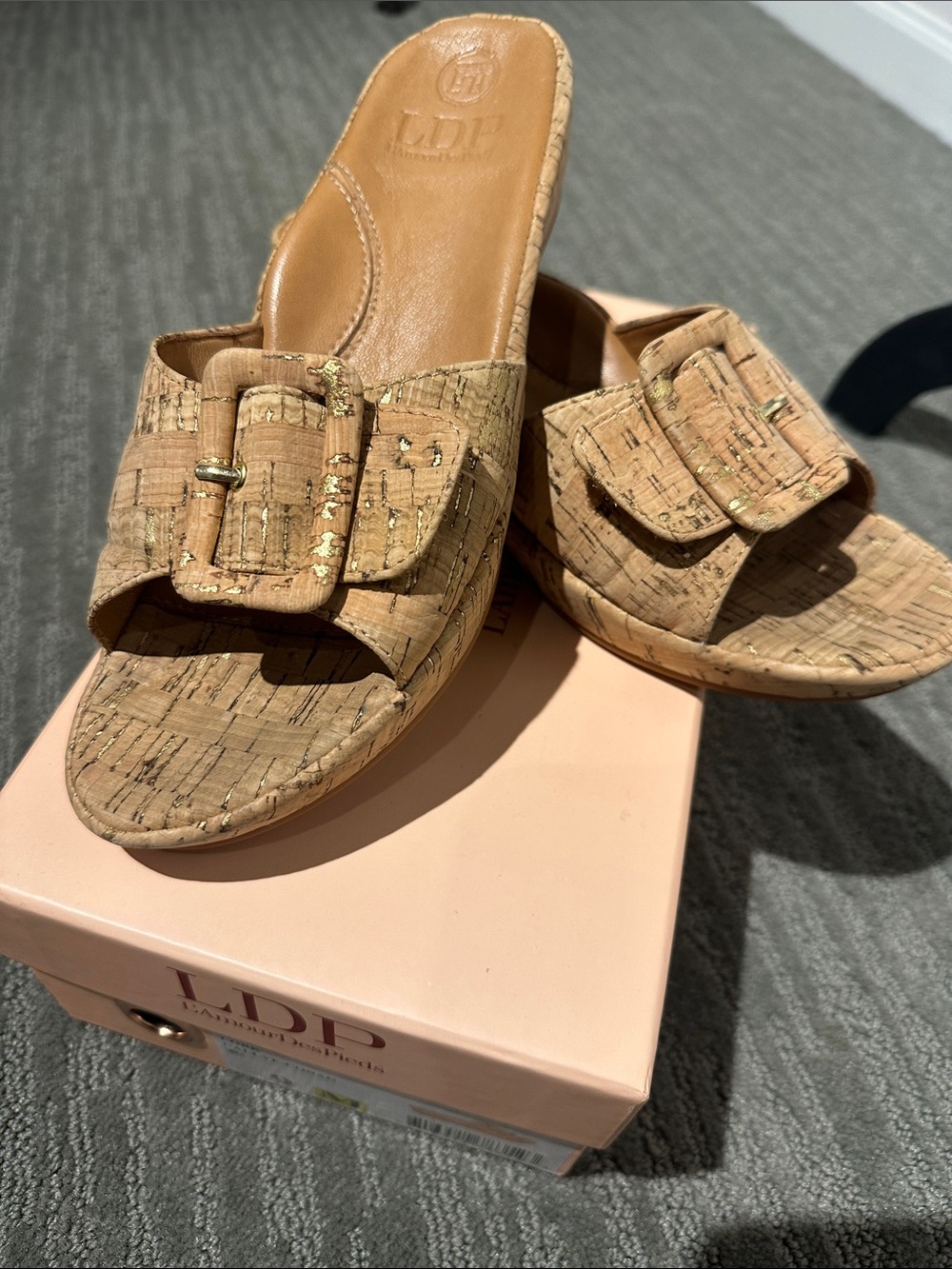 L’Armour Des Pieds Callye Cork Slide Sandals with dust cover and box